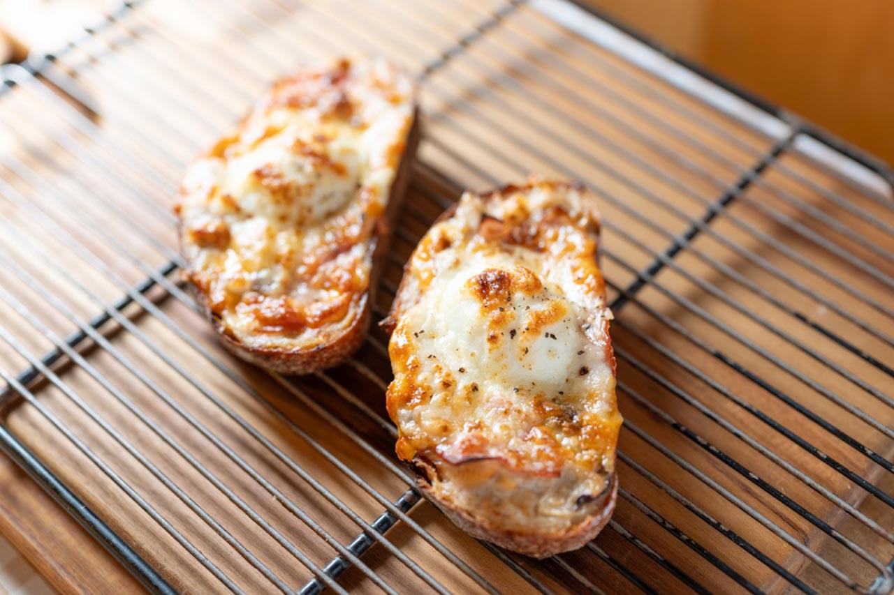 トリュフタルティーヌ　クロックマダム仕立て